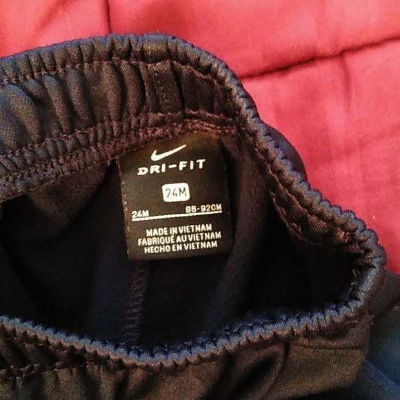 Baby boy Nike Dri fit tracksuit 24 mo - Picture 3 of 4